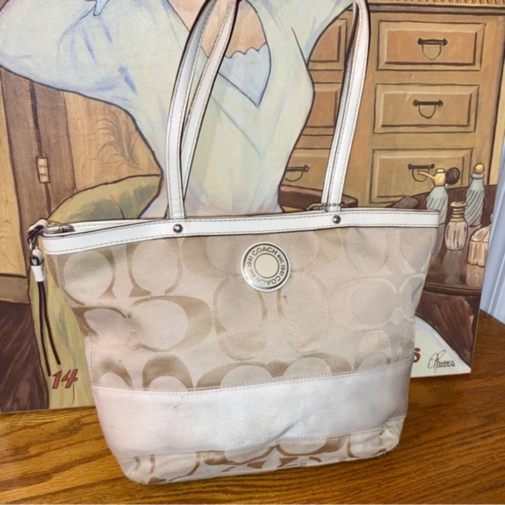 Coach Signature Stripe Tote F19046 - Cream & Khaki - GUC